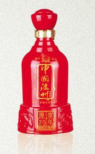 紅色款彩（cǎi）色酒瓶